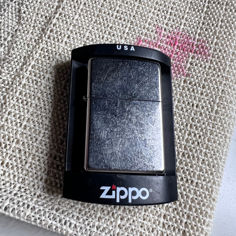 Zippo Street Chrome Windproof Lighter 2013 Made in USA with Display Stand‎